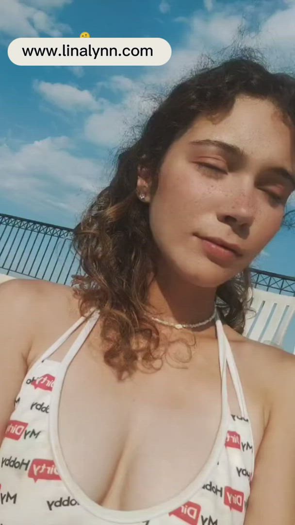 18 Years older 19 Years older Bikini Brunette pretty Funny Porn Sex teenie Porn GIF