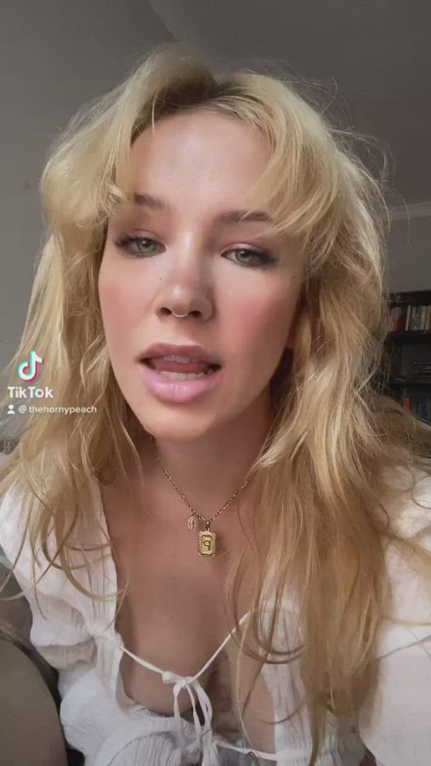 Blondie Dancing sleazy Licking Squirting teenie thick TikTok boobs Porn GIF